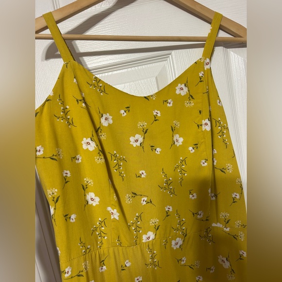 Old Navy Yellow Floral Cami Dress Smocked Back Sundress NWT Women’s Size Tall L - Picture 2 of 6